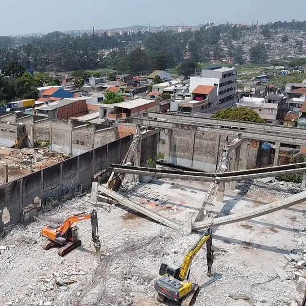 BRITAGEM DE CONCRETO