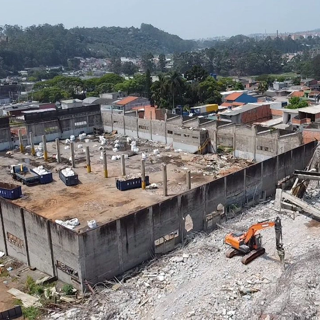 DEMOLIÇÃO DE GRANDE PORTE DEMOLIÇÃO DE GRANDE PORTE