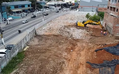 DEMOLIÇÃO DE GRANDE PORTE